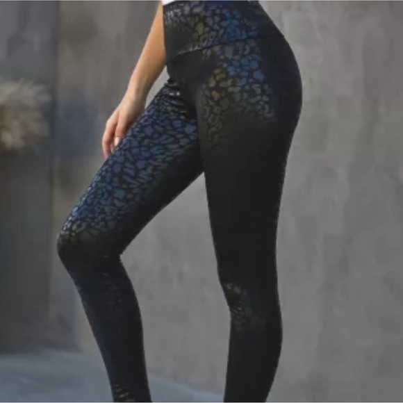 leopard print leggings size M - Picture 1 of 16